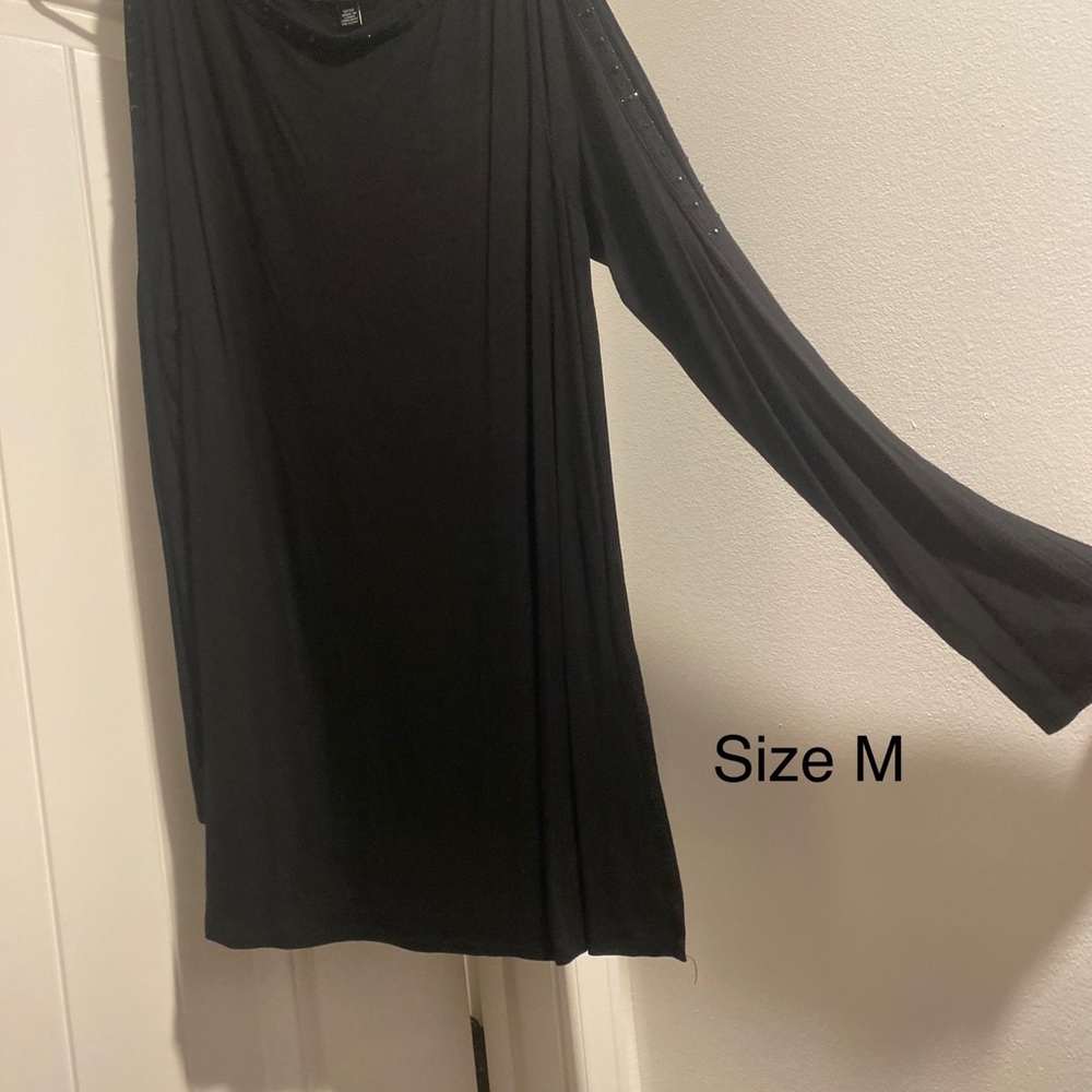 Peekaboo sleeve dress shirt